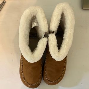 BearPaw Originals Boots, size 7